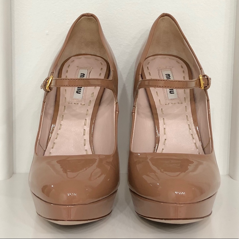 Mary Jane Cammeo Patent Leather Platform